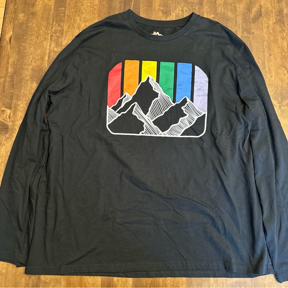 Mountain and Isles Long Sleeve Shirt Outdoor Mountain Pride Graphic‎ *FLAW* 🌈